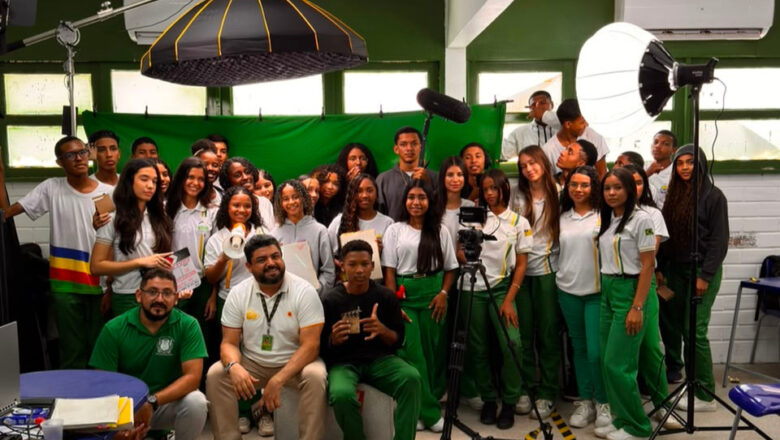 Seduc inicia nova etapa do projeto Cinema na Escola em sete municípios