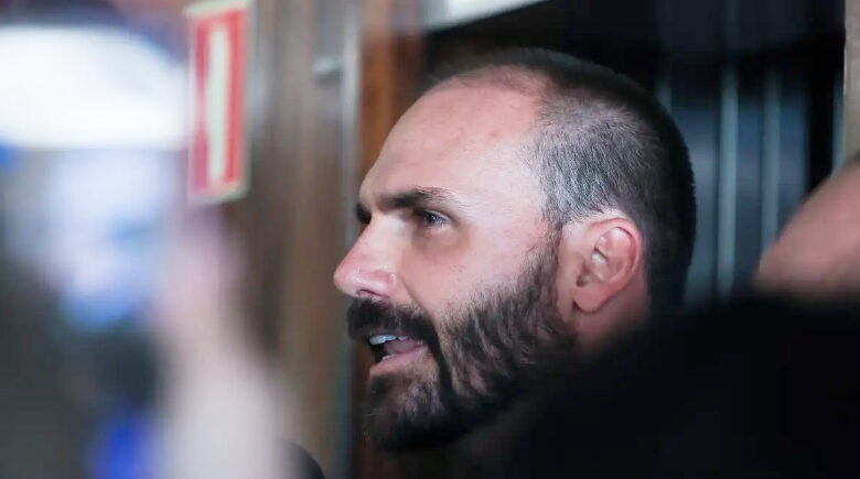 STF decide hoje se Eduardo Bolsonaro será condenado no processo do tarifaço