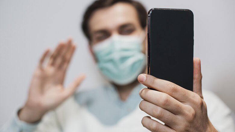 Perfis criam médicos falsos e lucram com desinformação nas redes sociais