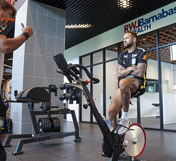 Entenda por que Neymar ainda não voltou à Seleção