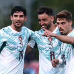 Portugal vence Chile em amistoso marcado por expulsões e gol anulado de CR7