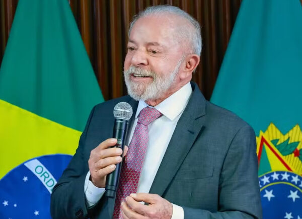 Lula convoca reunião ministerial diante de ofensivas dos EUA contra o Brasil