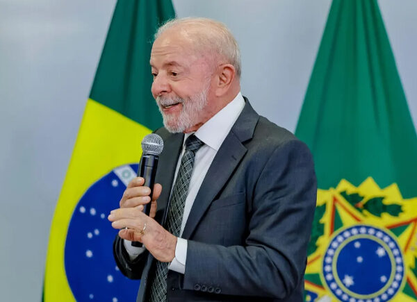 Celular roubado devolvido pelos Correios? Entenda o programa “Telefone Seguro” anunciado por Lula