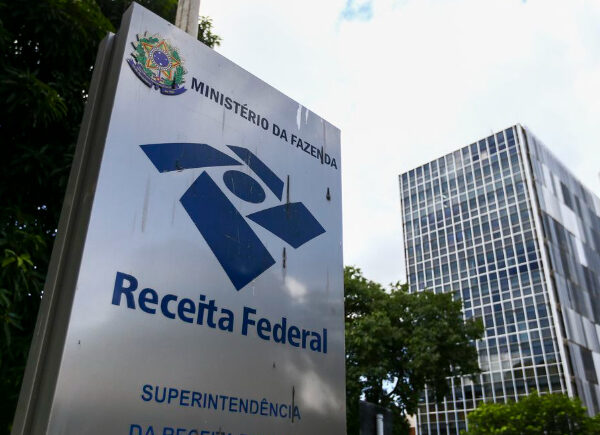 Imposto de Renda: Receita Federal abre hoje a consulta ao 2º lote de restituição
