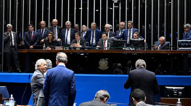 Senado aprova renegociação de dívidas rurais e governo chama proposta de “pauta-bomba”