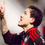 Fla goleia a Chapecoense com dois de Pedro, novo artilheiro do Brasileirão