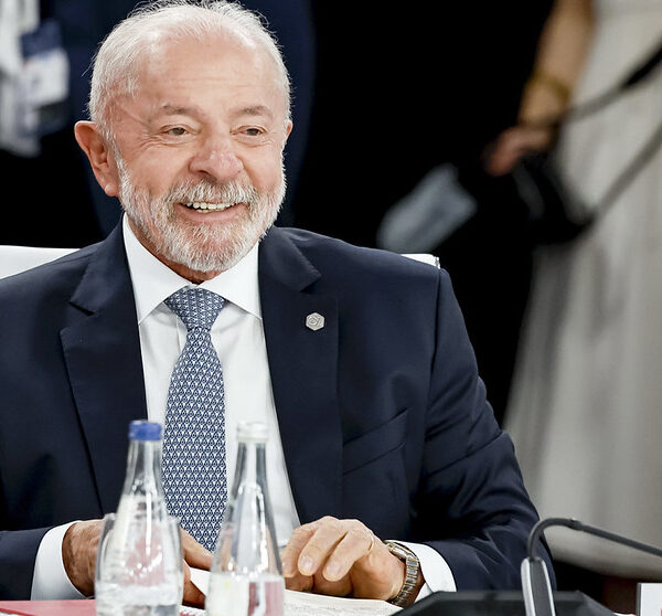Em resposta aos EUA, Brasil defende o Pix e decisões do STF