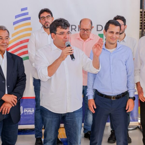 Rafael Fonteles entrega mais uma estação do Metrô de Teresina na zona sudeste e modernização do sistema já está 80% concluída
