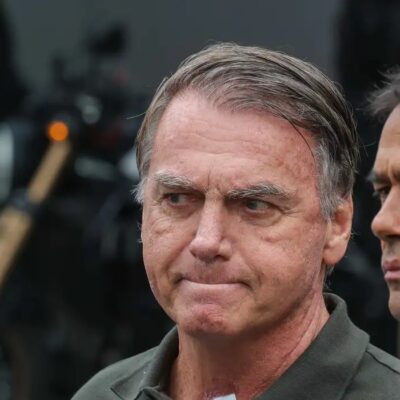Após carta, PT pede revogação de domiciliar de Jair Bolsonaro