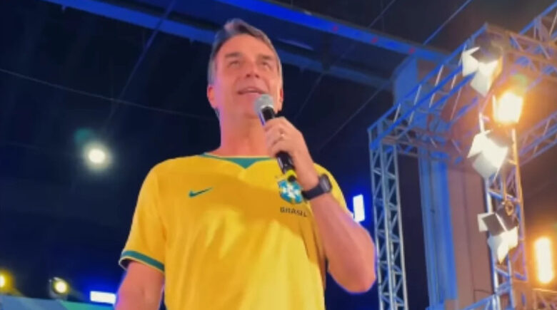 Flávio recusa Polícia Federal e continuará com segurança da Polícia do Senado