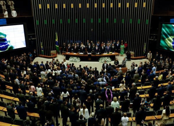 Câmara aprova R$ 1,09 bilhão em crédito para o governo federal