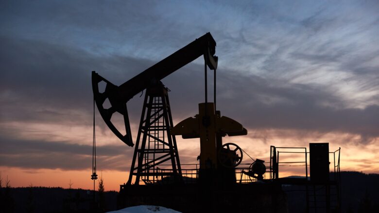 Opep+ vai aumentar produção de petróleo a partir de setembro