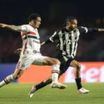 São Paulo supera Atlético-MG e ultrapassa o Corinthians