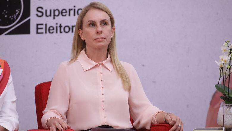 Master previa R$ 3 milhões por mês a escritório de Viviane Moraes