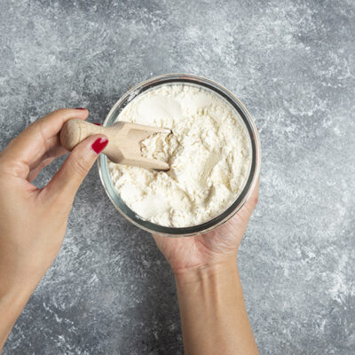 Veja riscos do consumo de creatina e vitaminas sem orientação