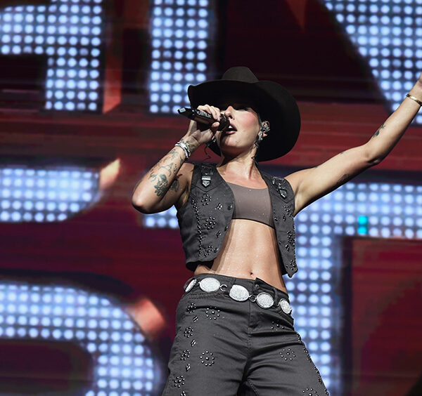 Justiça suspende verba para show de Ana Castela em MG
