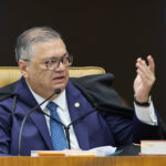 Flávio Dino vê preconceito regional de ‘matriz racista’ em críticas