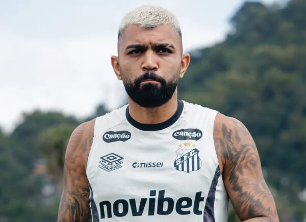 Gabigol pede desculpas à torcida do Santos após declarações sobre Flamengo e Cruzeiro