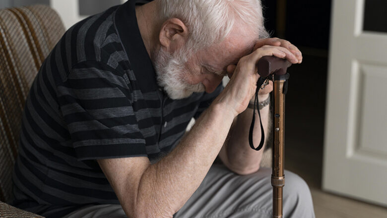 Além da memória: mudanças na caminhada podem ser sinais de Alzheimer