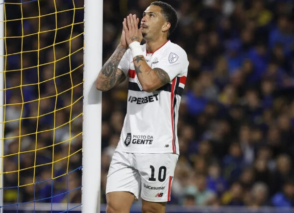 “Nunca recebi em dia”, diz Luciano sobre salários atrasados no São Paulo após eliminação