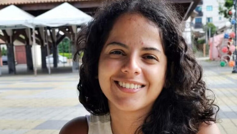 Professora morre após 2 altas com “crise de ansiedade”
