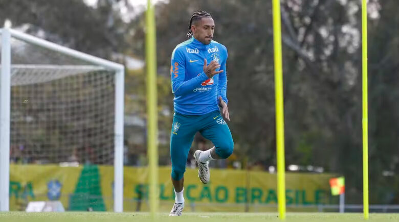 Raphinha é o novo camisa 10 da Seleção; veja numeração dos jogadores para os amistosos