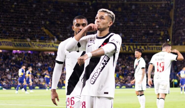 Vasco derrota Boca Juniors e abre vantagem por vaga na final da Sul-Americana