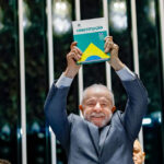 Congresso promulga fim da escala 6×1 com presença de Lula