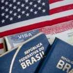 EUA interrompem serviços em embaixada e consulados no Brasil