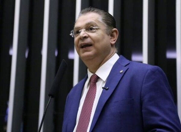 PL insistirá em PEC por hora trabalhada em 2027, diz líder