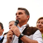 Voo de Flávio e família deixa Equador e segue para Miami