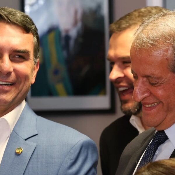Valdemar Costa diz que não gostou da carta golpista de Flávio Bolsonaro