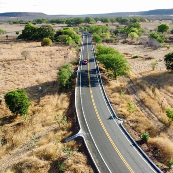 Trecho de 37 km da PI-464 passa por recuperação e terá dois pórticos